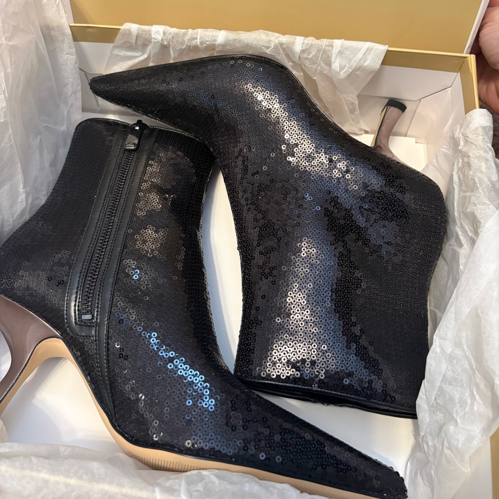 Michael Kors Black Sequin Ankle Booties Pointed Toe Kitten Heel NIB Box Size 9 - Picture 10 of 10